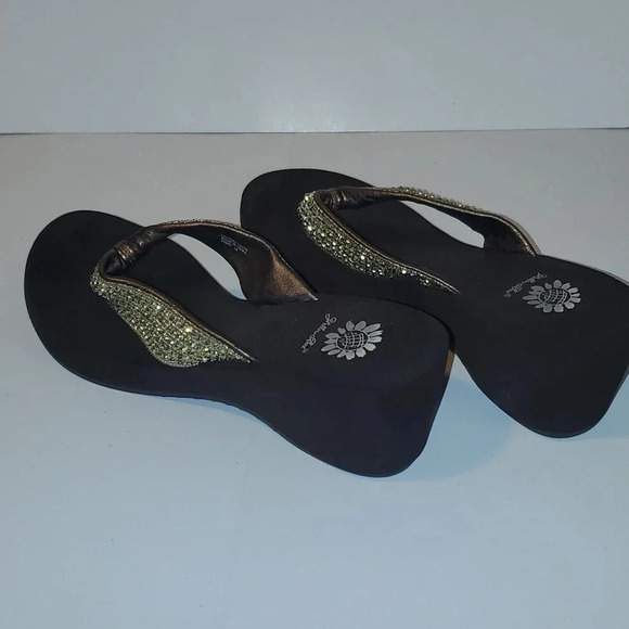 Yellow Box Gold/Bronze Wedge Flip Flops Style Puffy Size 10M - Picture 6 of 11